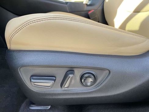 Used 2023 Toyota RAV4 XLE Premium image 21