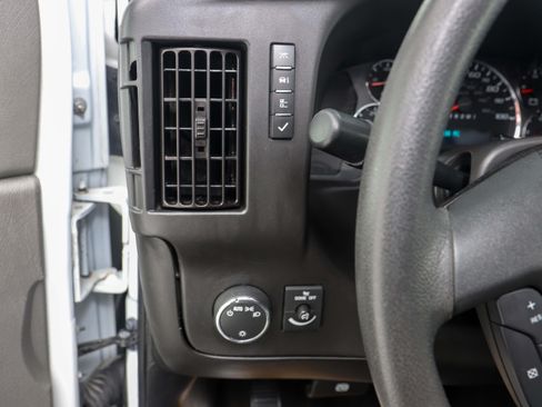 Used 2019 Chevrolet Express 3500 LT w/ LT Preferred Equipment Group RWD image 23