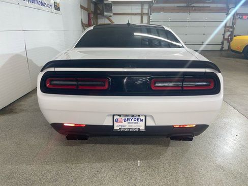 Used 2021 Dodge Challenger R/T Scat Pack image 4