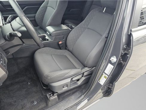 Used 2024 Toyota Tacoma SR5 AWD/4WD image 6