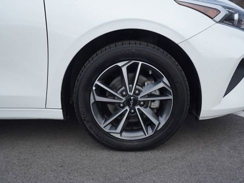 Used 2023 Kia Forte LXS image 40