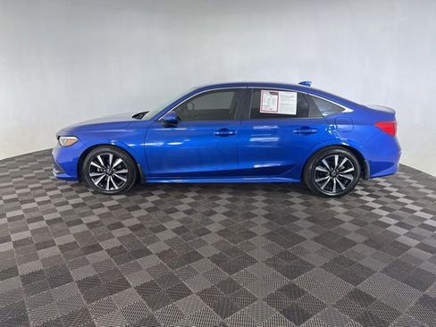 Used 2023 Honda Civic EX image 10