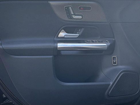 Certified 2022 Mercedes-Benz GLA 250 4MATIC image 18