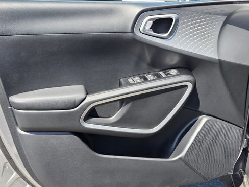 New 2025 Kia Soul S image 13