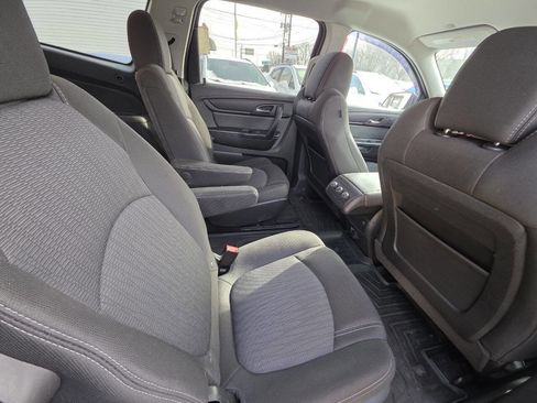 Used 2016 Chevrolet Traverse LT image 10