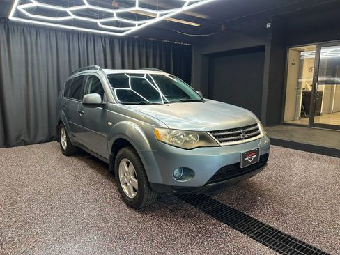 Used 2007 Mitsubishi Outlander LS AWD/4WD image 9