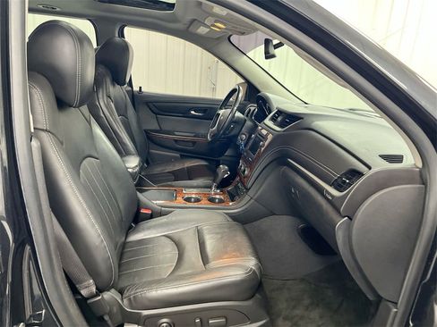 Used 2013 Chevrolet Traverse LTZ image 22