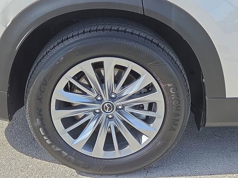 Used 2024 MAZDA CX-90 3.3 Turbo w/ Preferred Plus image 7