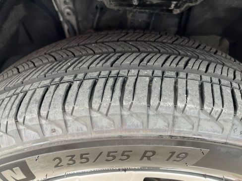 Certified 2024 Toyota RAV4 Limited AWD/4WD image 35