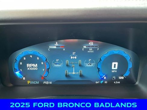New 2025 Ford Bronco Badlands image 2