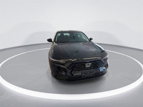 Used 2024 Honda Accord EX image 2