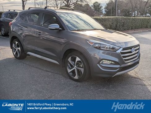 Used 2018 Hyundai Tucson Sport image 1