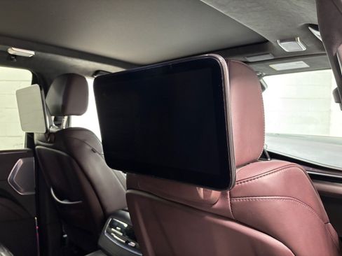 Used 2023 Cadillac Escalade Premium Luxury Platinum AWD/4WD image 39