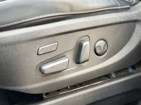 Used 2020 Kia Telluride SX w/ SX Prestige Package image 16