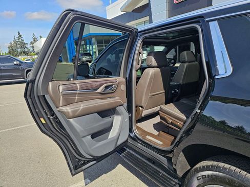 Used 2024 GMC Yukon Denali w/ Max Trailering Package AWD/4WD image 17