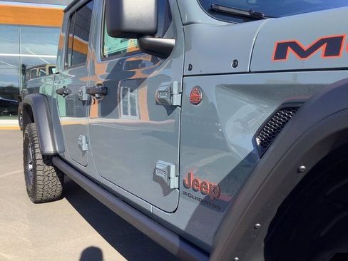 New 2026 Jeep Gladiator Mojave w/ Steel Bumper Group image 44