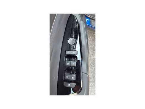 Used 2025 Kia Sportage EX FWD image 12