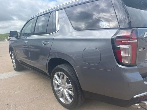 Used 2021 Chevrolet Tahoe High Country AWD/4WD image 11