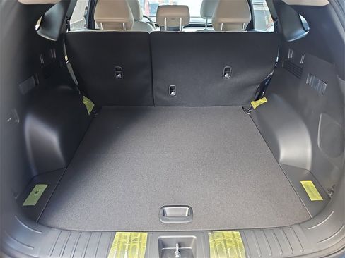 New 2024 Hyundai Tucson Limited image 12