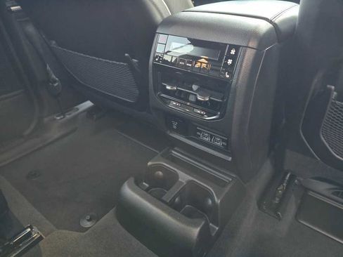 Used 2024 Jeep Grand Cherokee L Limited image 28