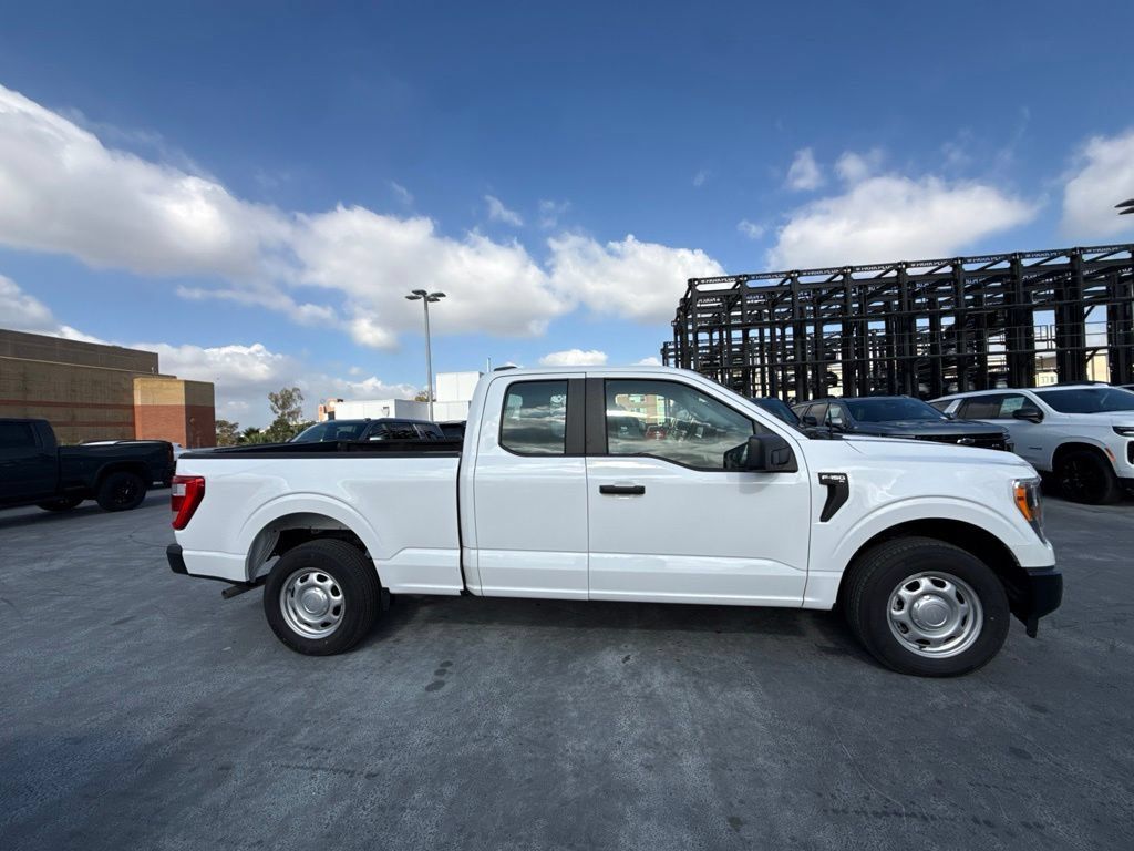 Used 2022 Ford F150 XL w/ Equipment Group 101A High RWD image 4
