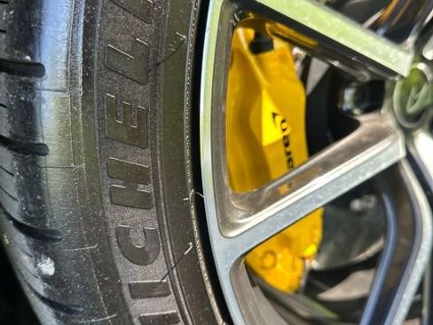Used 2016 McLaren 570S Coupe RWD image 16