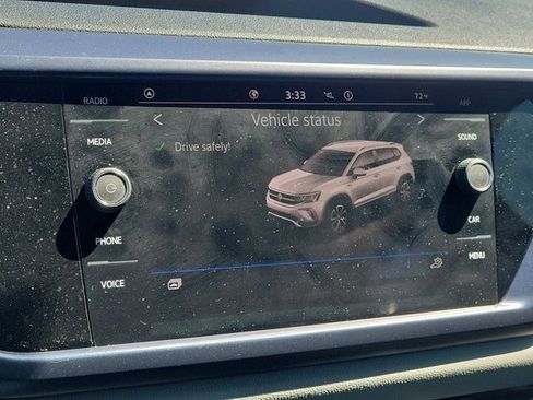 Certified 2023 Volkswagen Taos SE FWD image 23