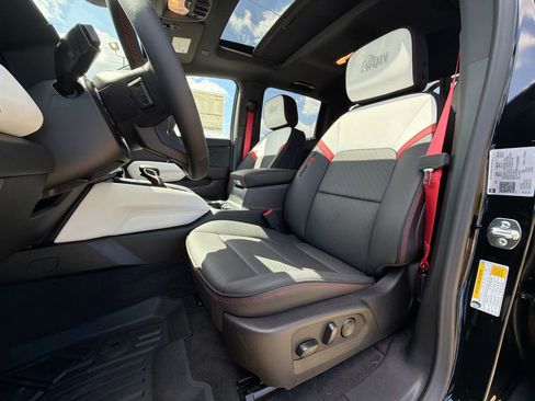 New 2026 GMC Canyon AT4X w/ AT4X AEV Edition AWD/4WD image 28