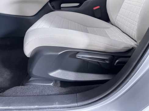 Used 2024 Honda HR-V LX image 12