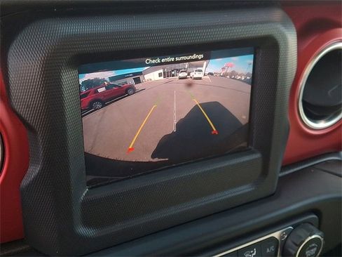 Used 2021 Jeep Wrangler Unlimited Rubicon image 17