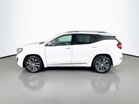 Used 2020 GMC Terrain Denali w/ Denali Premium Package image 4