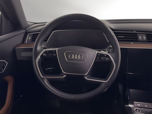 Used 2021 Audi e-tron Premium w/ Convenience Plus Package image 20