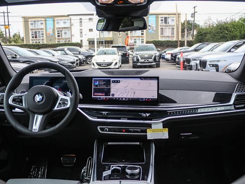 New 2026 BMW X5 sDrive40i w/ M Sport Package image 12