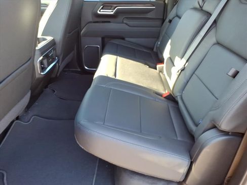 New 2026 GMC Sierra 2500 SLT w/ SLT Premium Package image 5