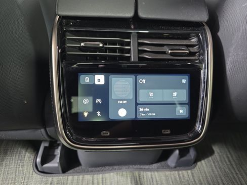 Used 2022 Rivian R1T Adventure AWD/4WD image 28