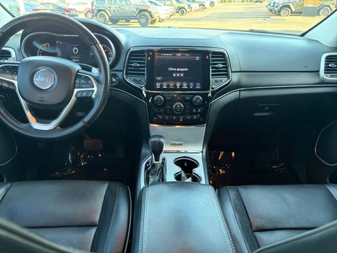 Used 2019 Jeep Grand Cherokee Summit AWD/4WD image 17