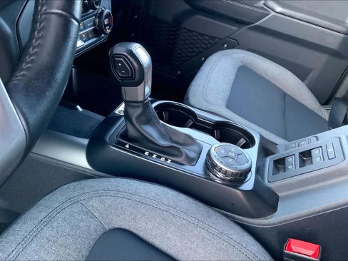 Used 2025 Ford Bronco Big Bend image 16