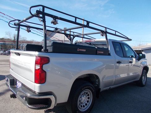 Used 2021 Chevrolet Silverado 1500 W/T w/ WT Value Package image 3