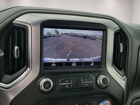 Used 2021 GMC Sierra 1500 SLT AWD/4WD image 16