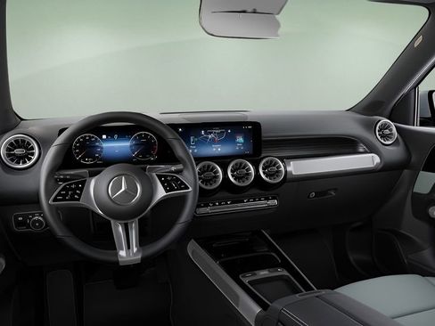 Used 2026 Mercedes-Benz GLB 250 image 38