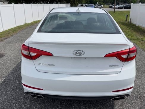 Used 2015 Hyundai Sonata Sport w/ Option Group 03 FWD image 6