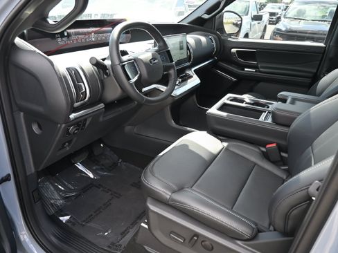 New 2026 Ford Expedition Platinum w/ Stealth Appearance Package AWD/4WD image 16