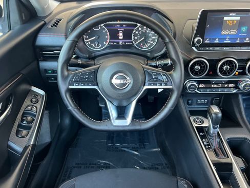 Used 2025 Nissan Sentra SR w/ Midnight Edition FWD image 14