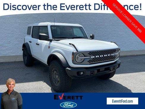 New 2025 Ford Bronco Badlands w/ Sasquatch Package AWD/4WD image 1