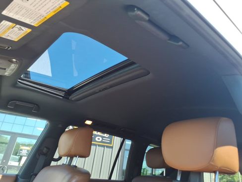 Used 2021 INFINITI QX80 Sensory w/ All-Season Package AWD/4WD image 8