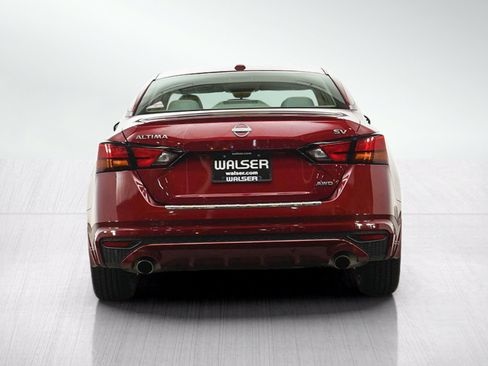 Used 2023 Nissan Altima 2.5 SV w/ SV Premium Package AWD/4WD image 4