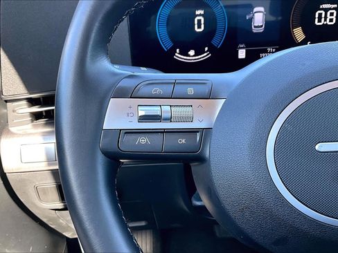 Certified 2025 Hyundai Kona SEL image 22