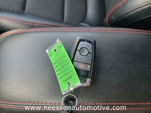 Used 2025 Ford Escape ST-Line image 29