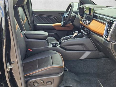 Used 2023 GMC Canyon AT4 w/ AT4 Premium Package AWD/4WD image 21