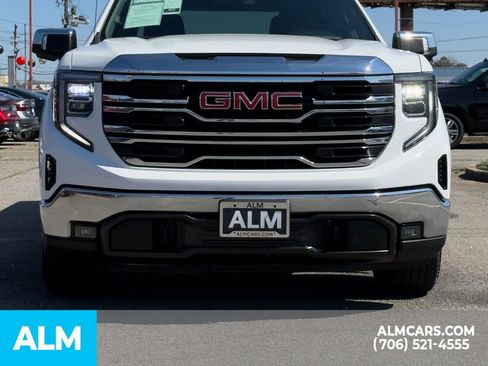 Used 2025 GMC Sierra 1500 SLT RWD image 10